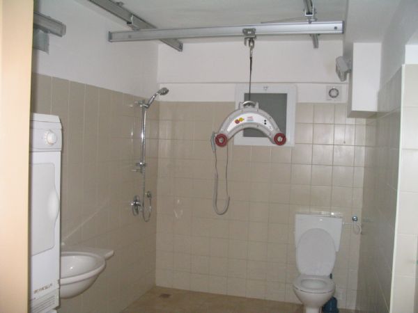 חדר מקלחת